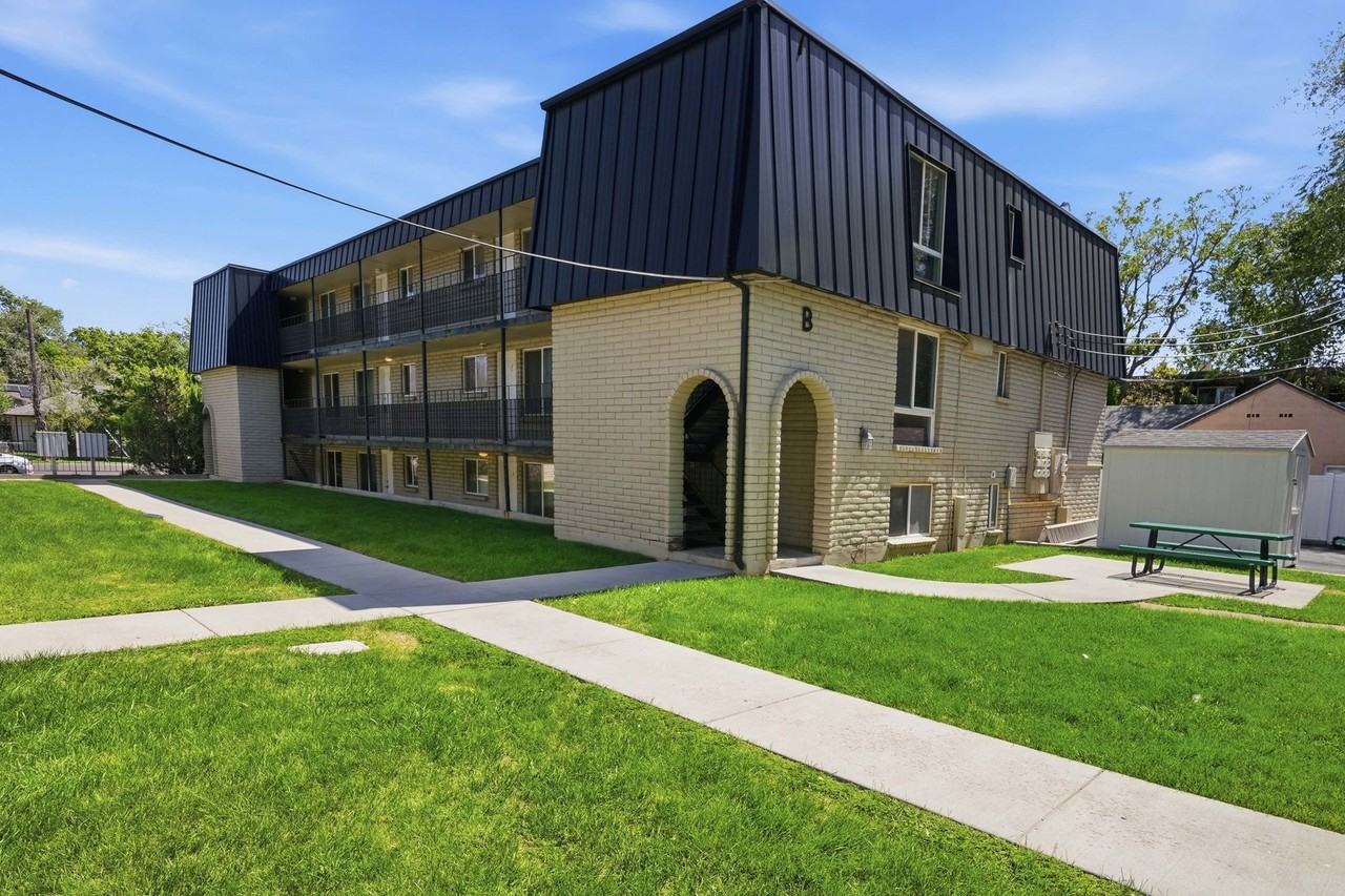 Blair Street Apartments - Photo 4 of 35