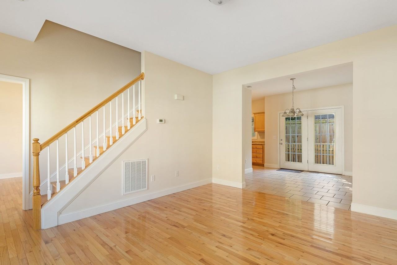 36 Winterwind Dr - Photo 3 of 16
