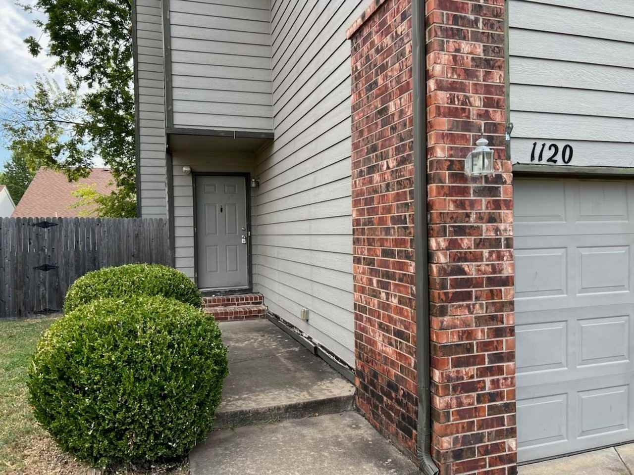 1120 W Florence Ct - Photo 3 of 22