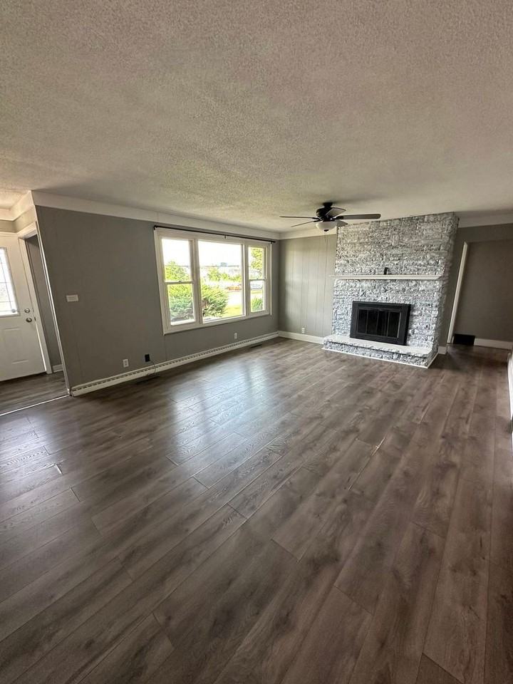 3408 Maine St - Photo 5 of 41