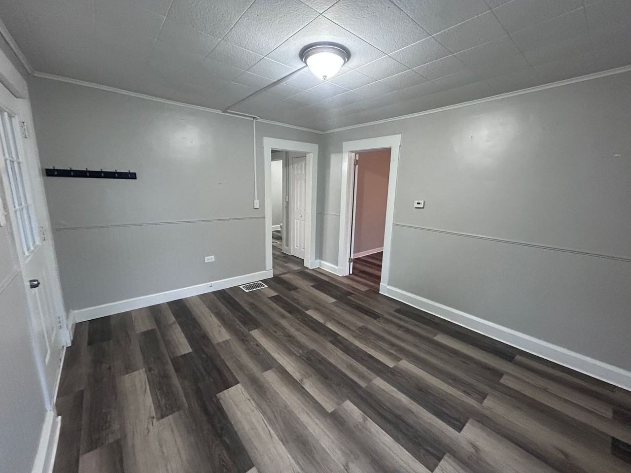 16 Woodbine St - Photo 2 of 11