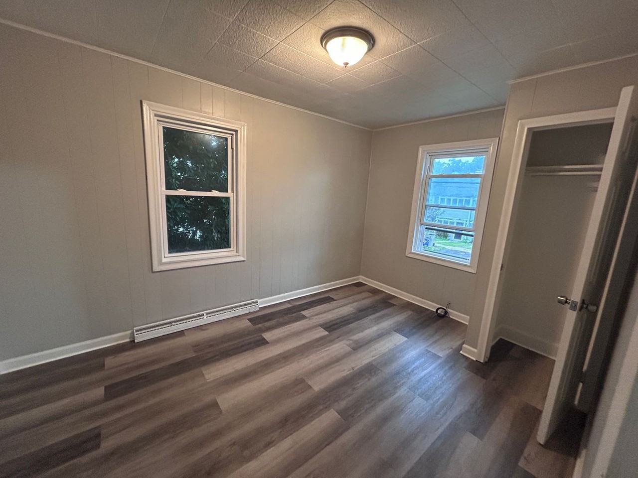 16 Woodbine St - Photo 4 of 11
