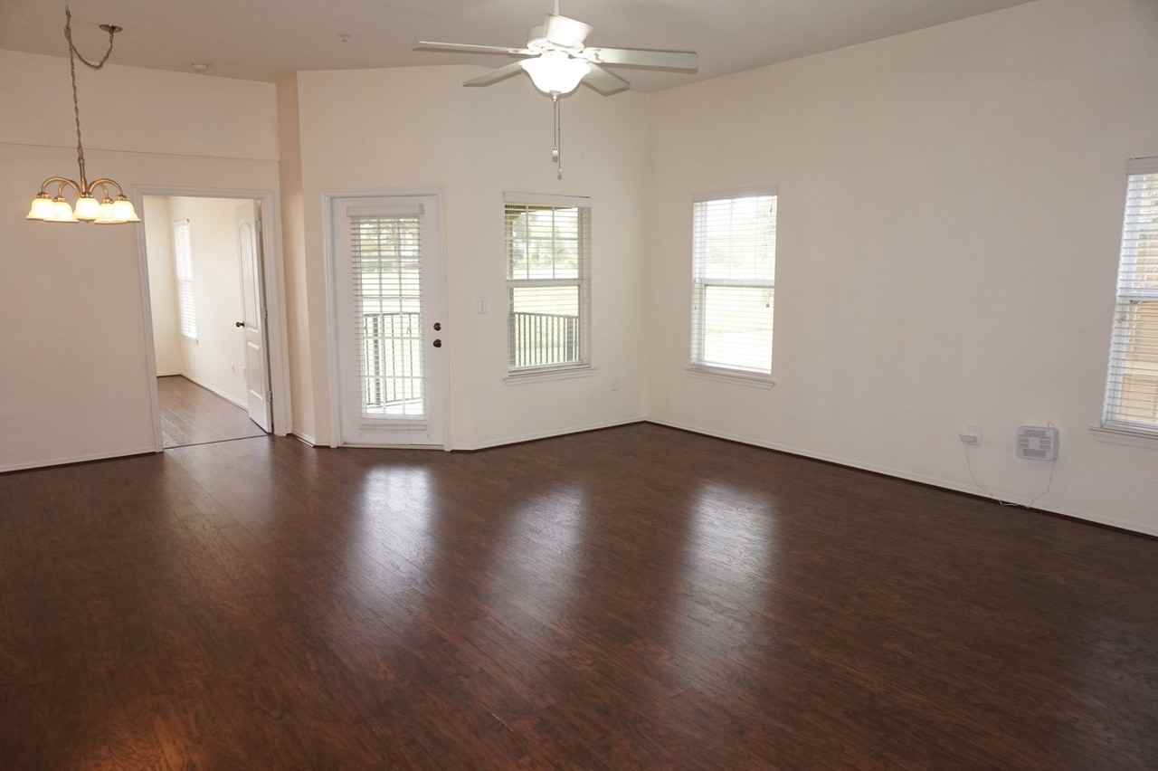 400 Summit Ridge Pl #204 - Photo 5 of 14