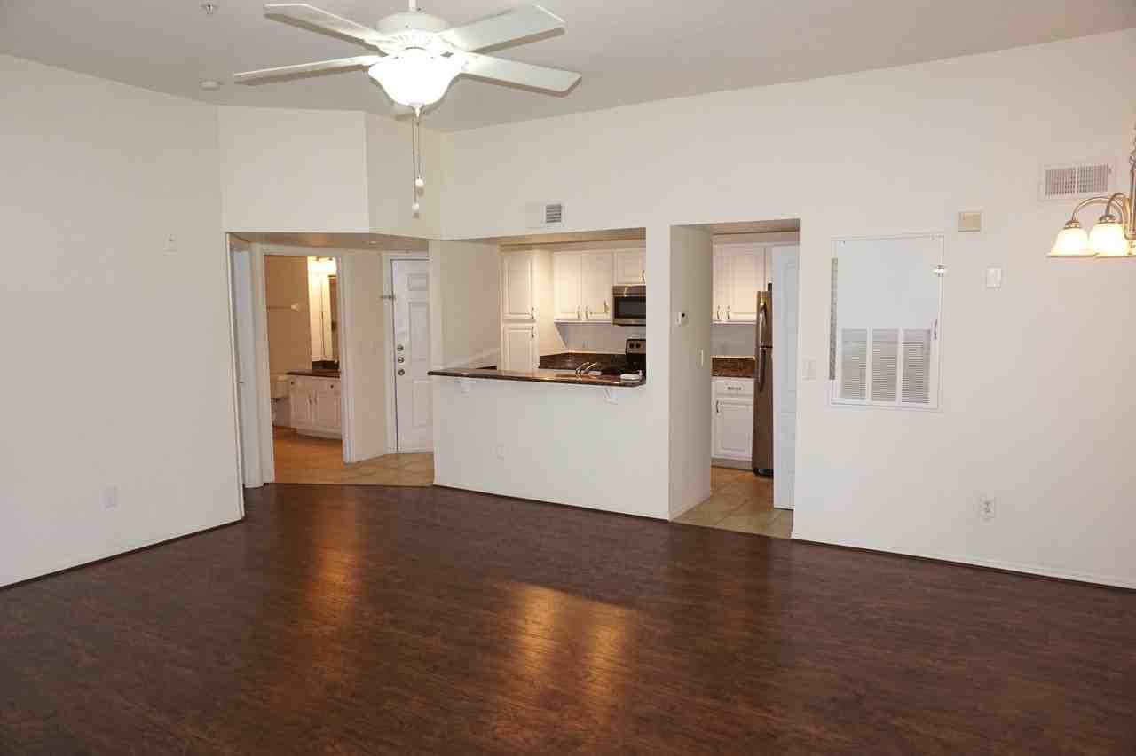 400 Summit Ridge Pl #204 - Photo 7 of 14