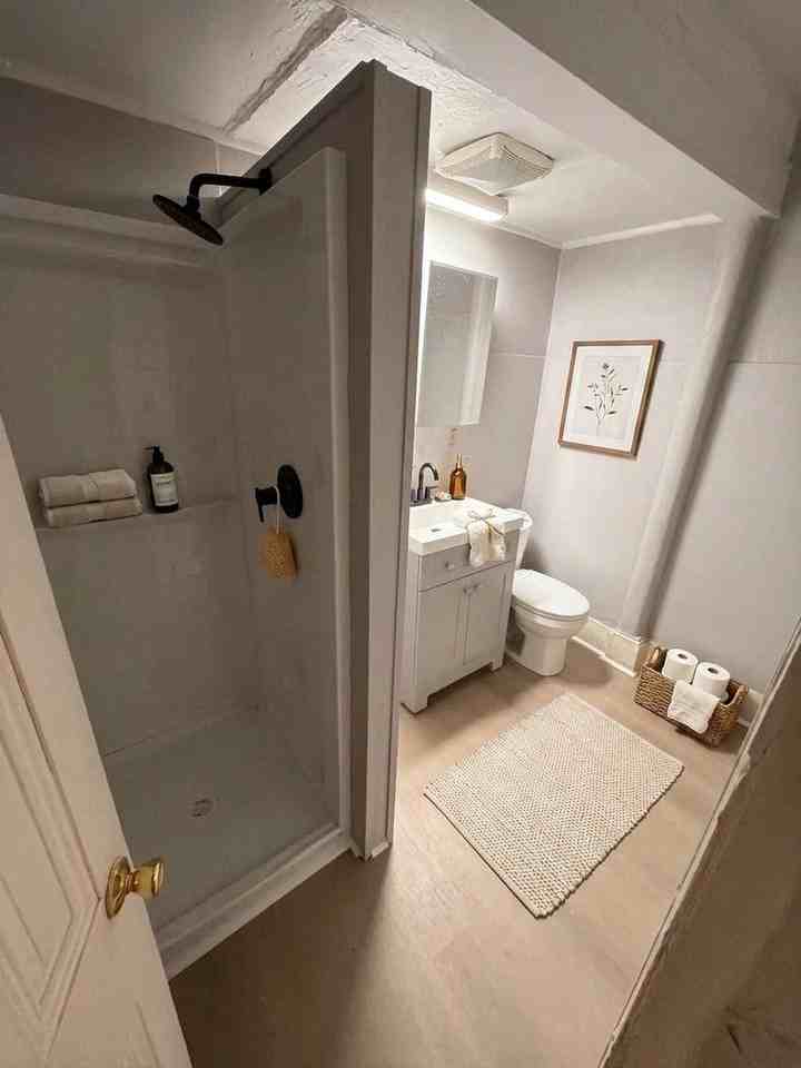 327 Market St - Photo 2 of 8
