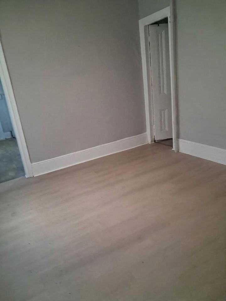 327 Market St - Photo 6 of 8