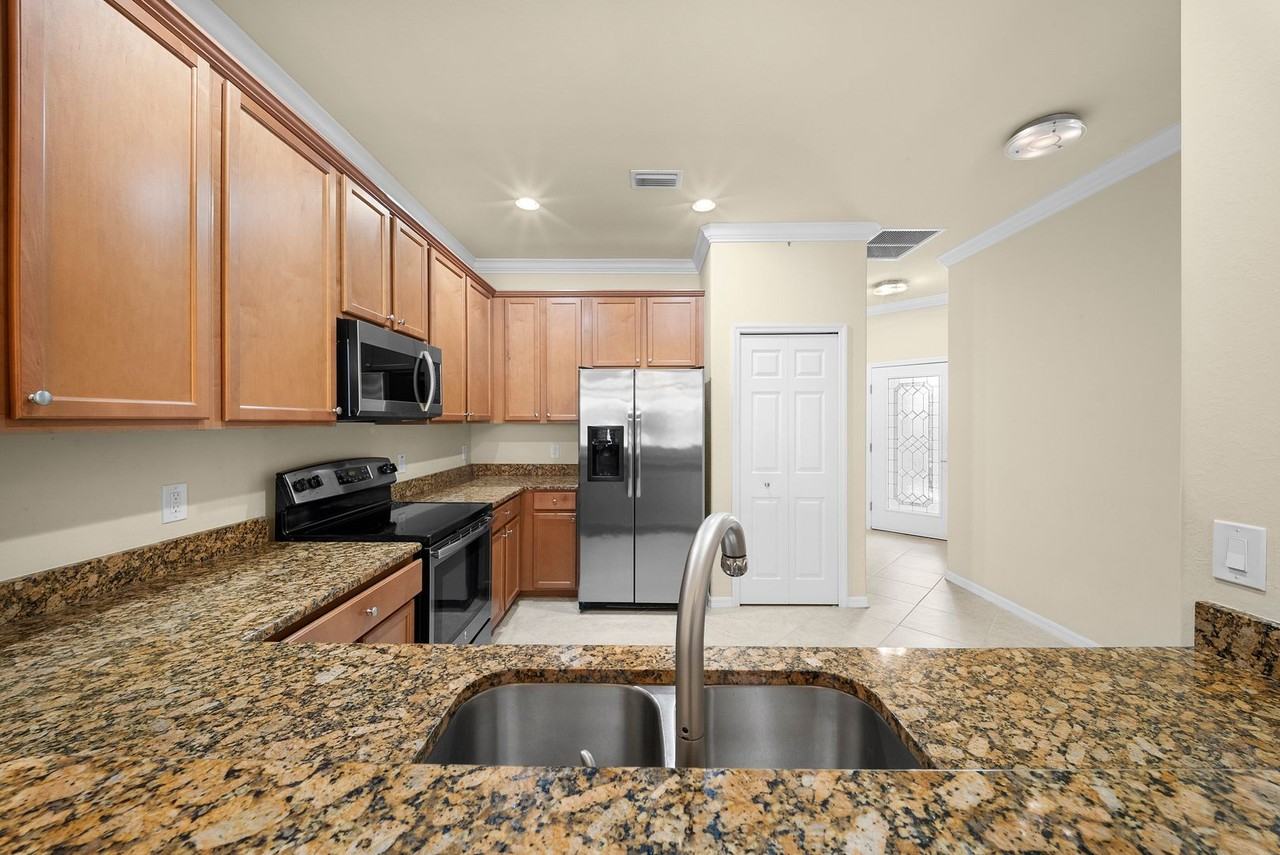 14460 Grapevine Dr - Photo 4 of 23