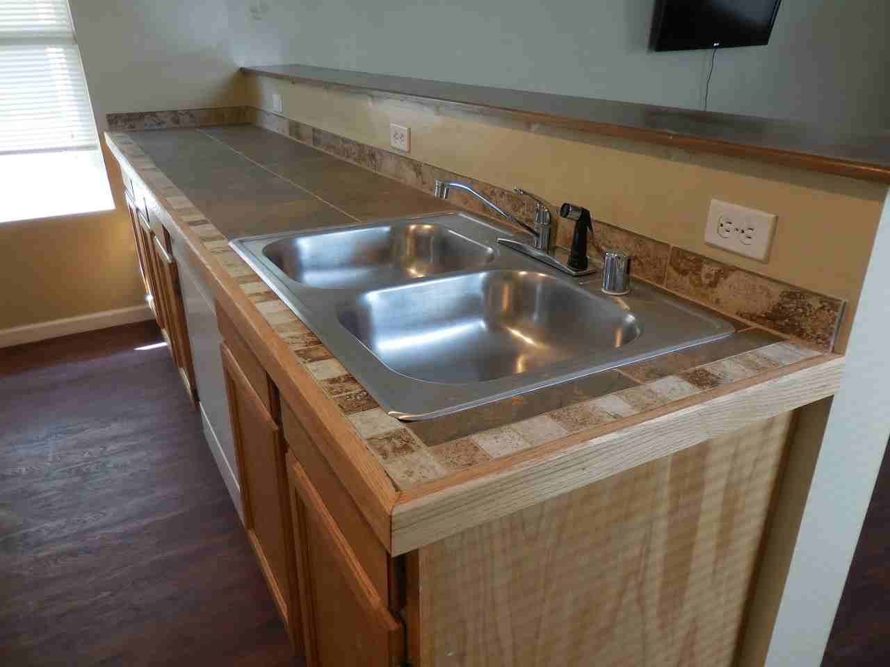 290 American Ave #1 - Photo 5 of 8