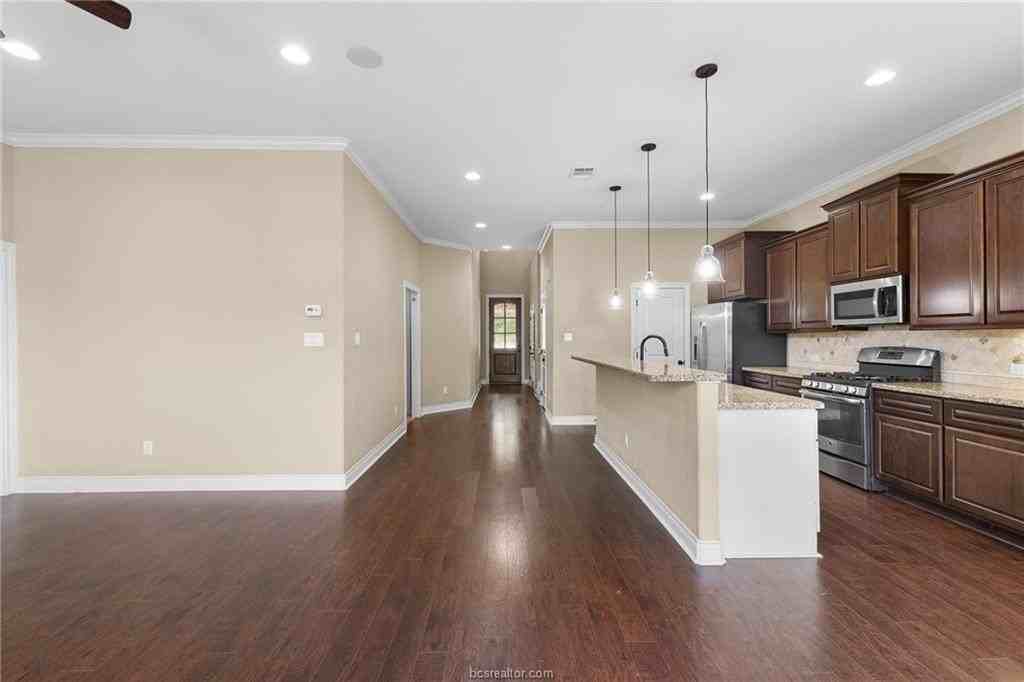4211 Muncaster Ln - Photo 6 of 29