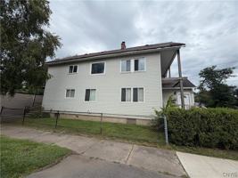 featured image of 1230 Thorn St