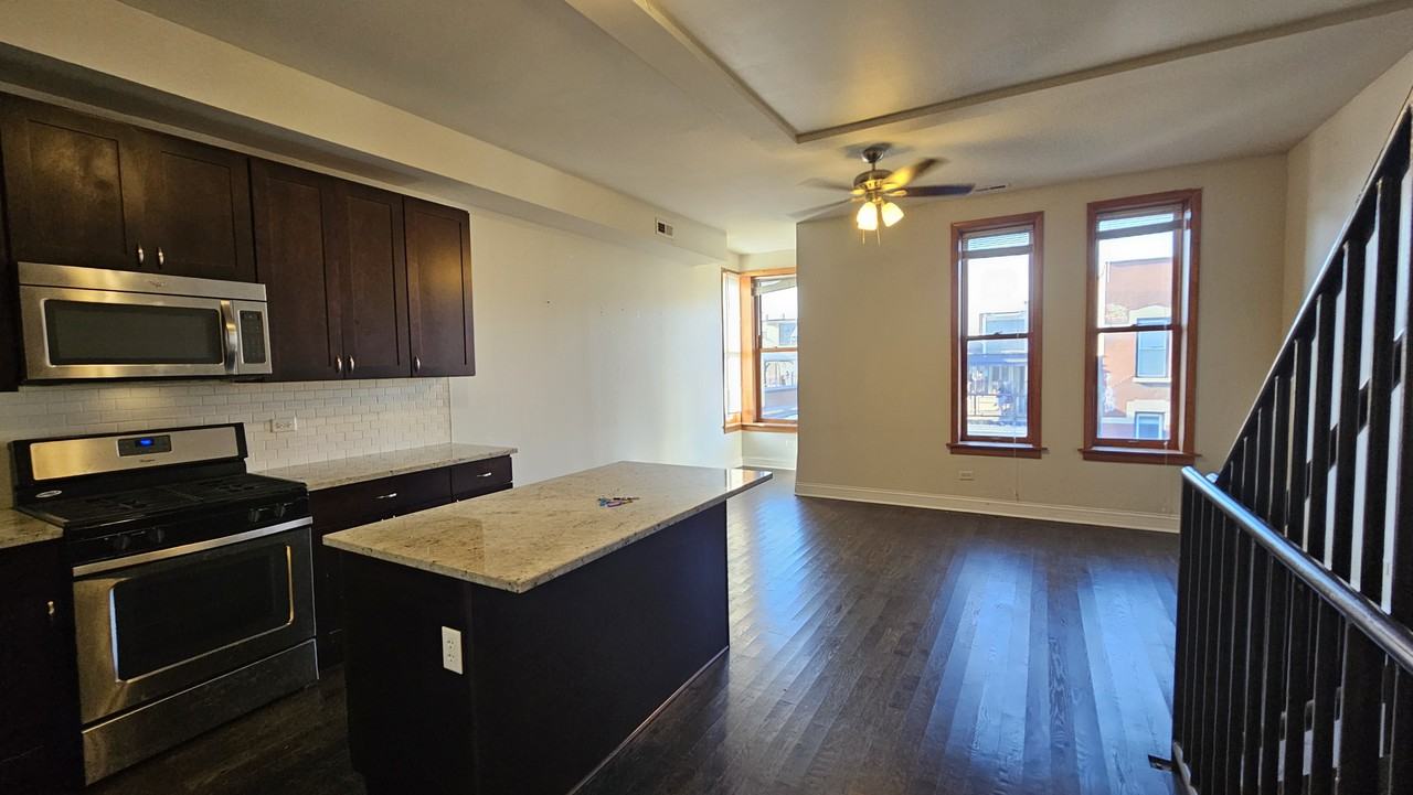 939 W Armitage Ave #B - Photo 5 of 37