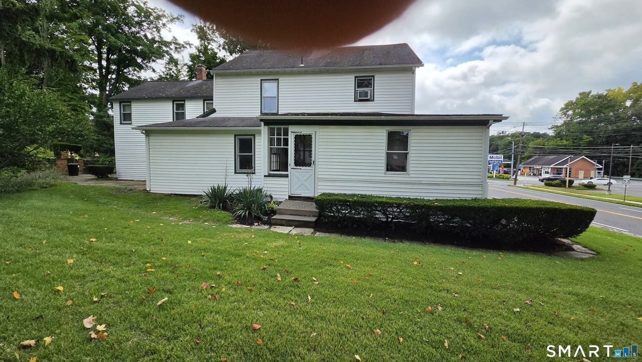 34 Grassy Plain St #3 - Photo 2 of 13