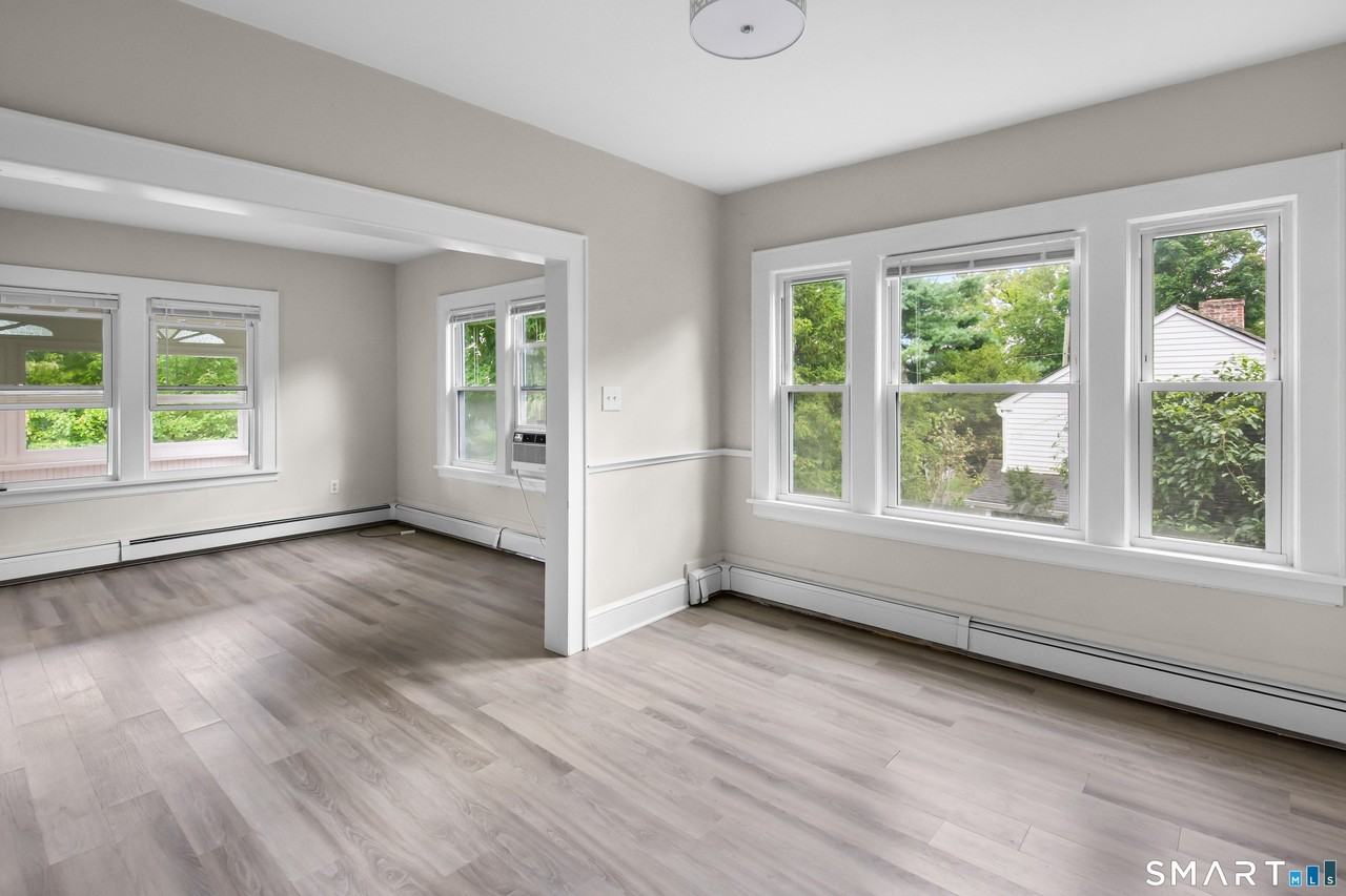 19 Maple Ave N - Photo 6 of 25