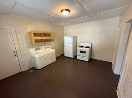 featured image of 225 West Main St4 #225-4