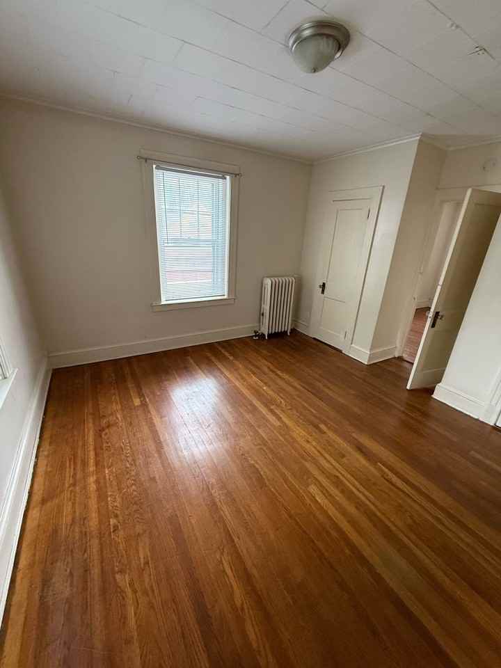 225 West Main St4 #225-4 - Photo 2 of 7
