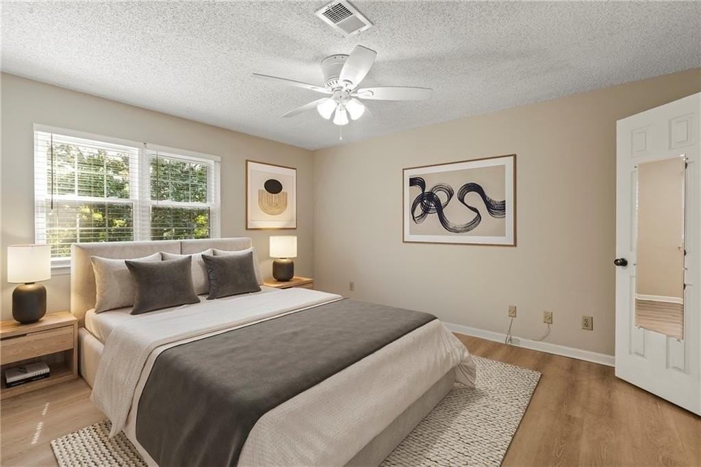 611 Barrington Hills Dr - Photo 3 of 37