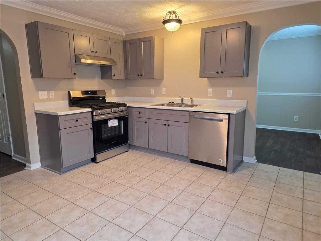 15 Waterloo Ct - Photo 6 of 18