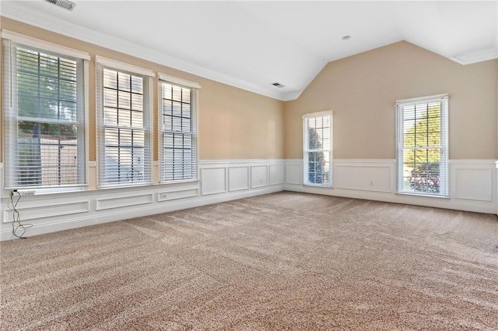 5723 Vinings Retreat Way Sw - Photo 6 of 34