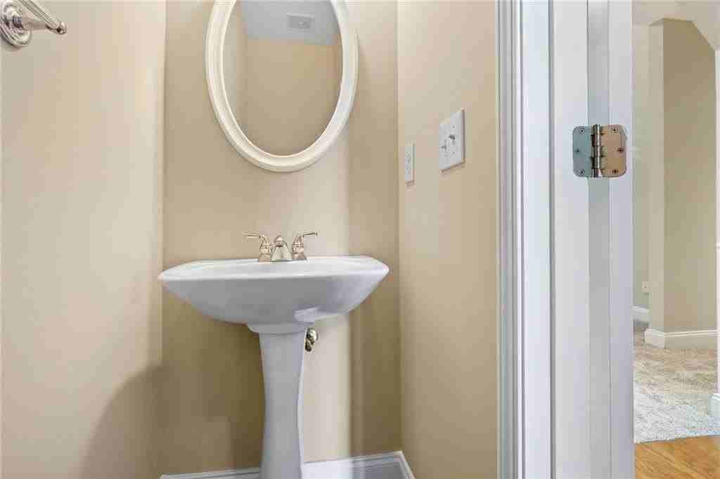 5723 Vinings Retreat Way Sw - Photo 7 of 34