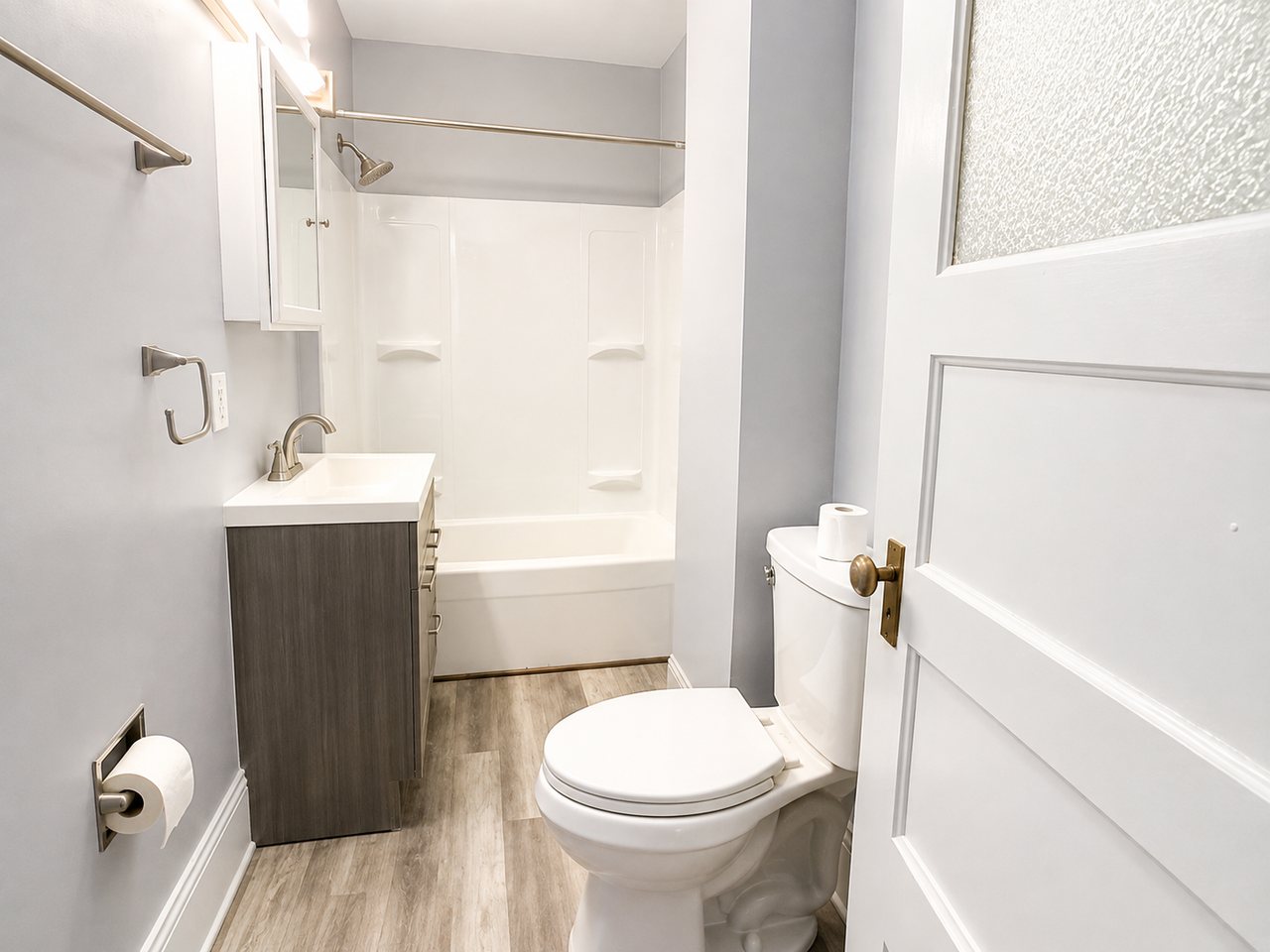 220 E State St #4 - Photo 4 of 9
