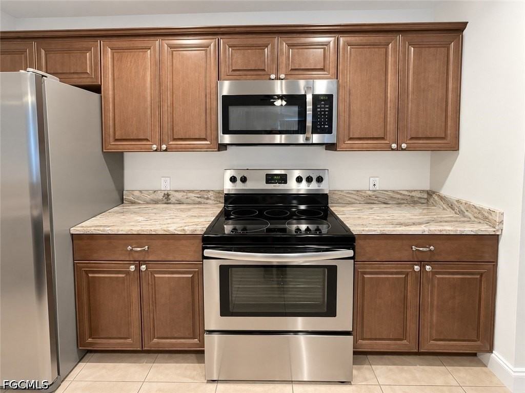 1310 Sw 7th Ct - Photo 5 of 17