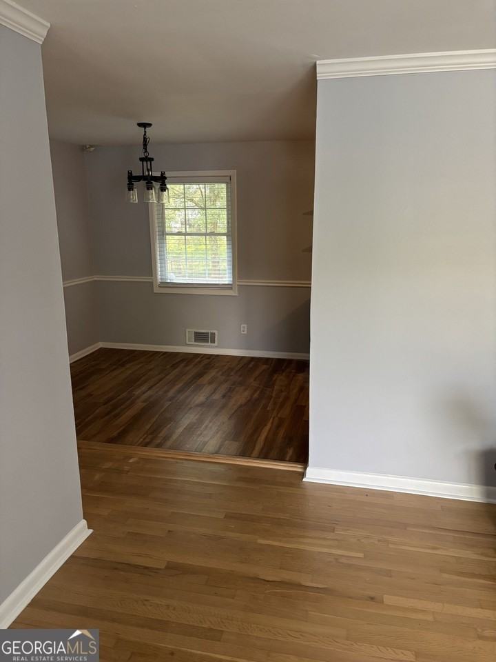 3047 Will Rogers Pl Se - Photo 5 of 14