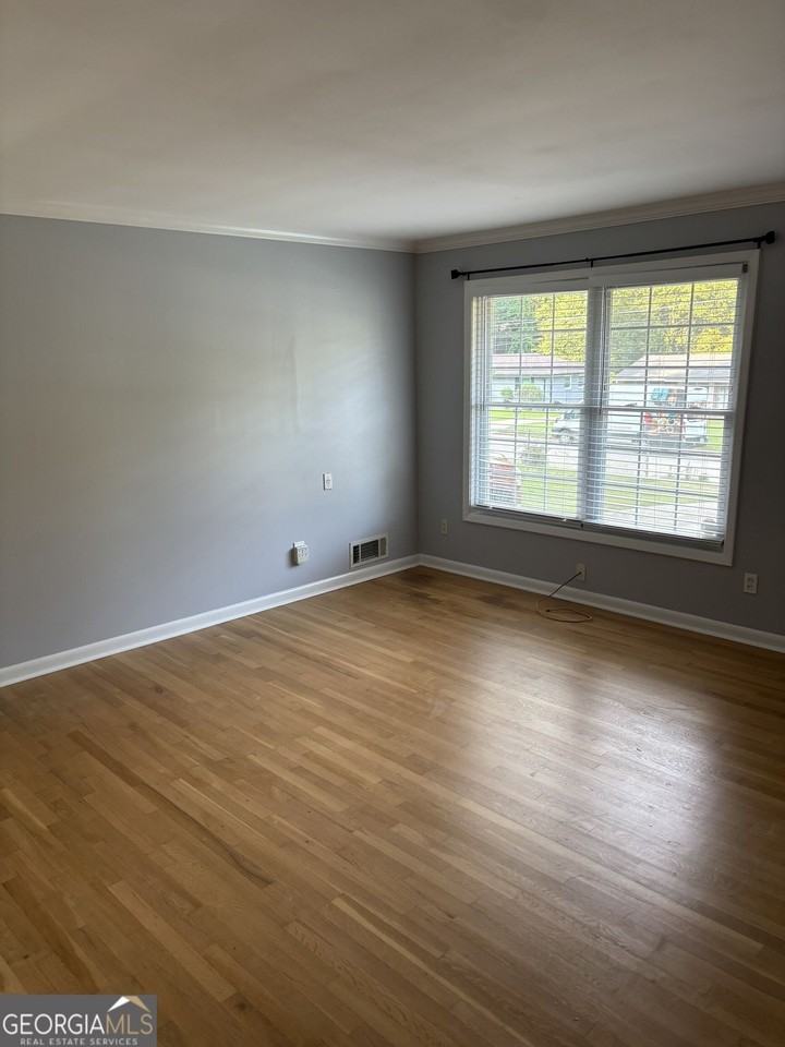 3047 Will Rogers Pl Se - Photo 6 of 14