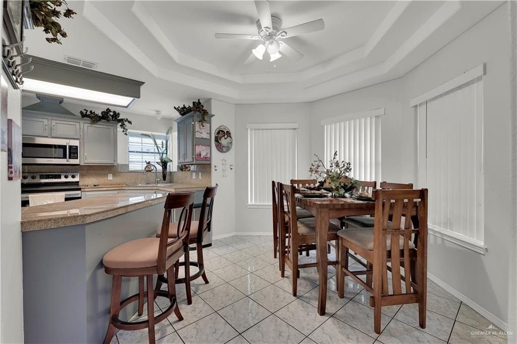 4608 W Ivy Ave - Photo 6 of 20