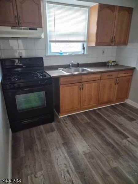 801 73rd St #1R - Photo 3 of 6