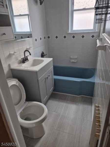 801 73rd St #1R - Photo 6 of 6