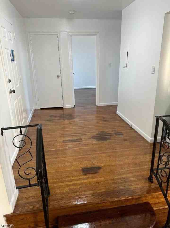 19 Lyons Ave #412 - Photo 4 of 10