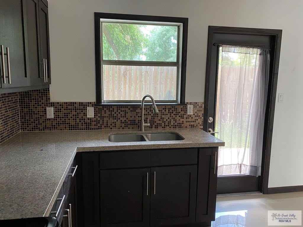 2550 Weslaco Rd #L2 - Photo 5 of 11