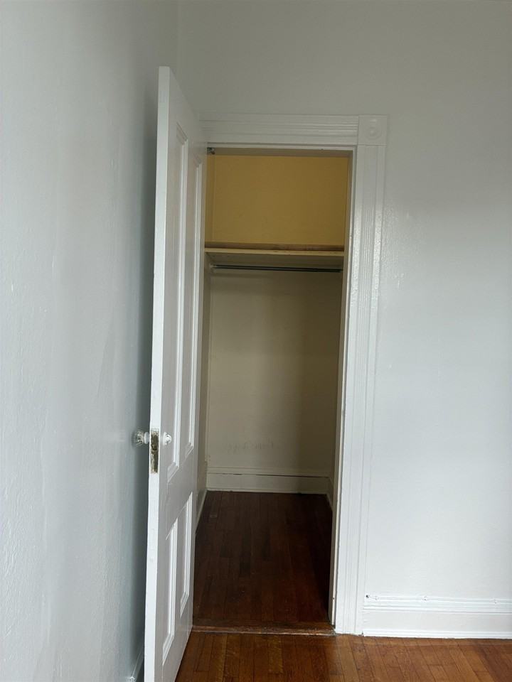 110 18th St #2 - Photo 6 of 25