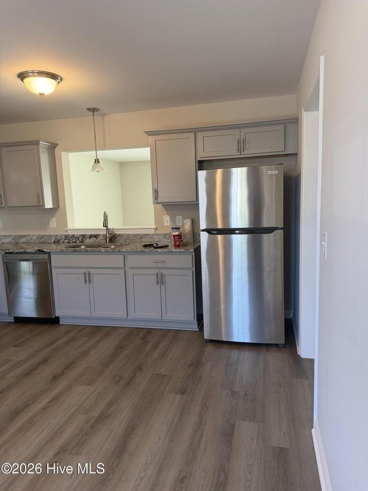 4033 Lucerne Ct #A - Photo 4 of 14
