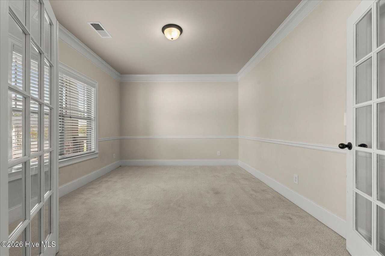 542 Oconee Cir - Photo 5 of 50