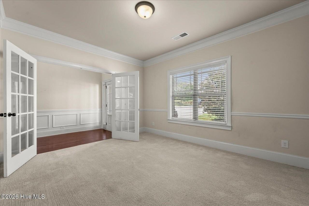 542 Oconee Cir - Photo 6 of 50