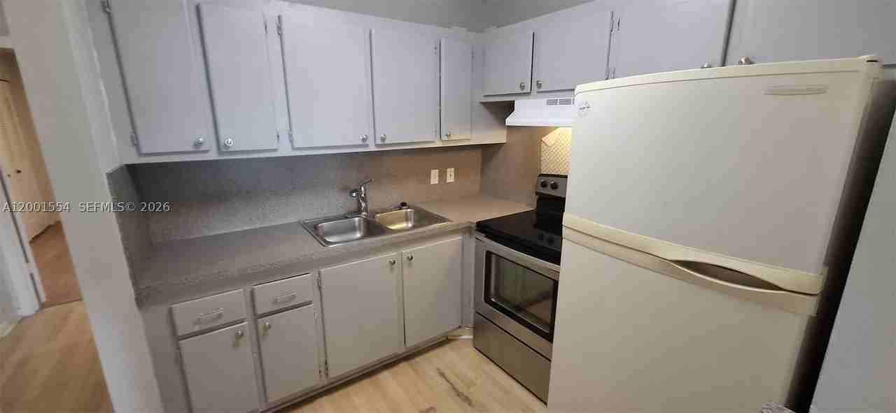 235 Northampton L #235 - Photo 6 of 38