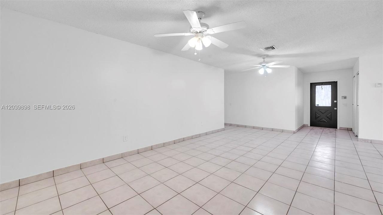 14780 Sw 139th Ct - Photo 6 of 8
