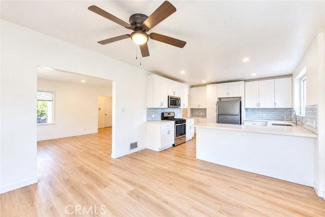 230 Mira Mar Ave #A - Photo 7 of 8