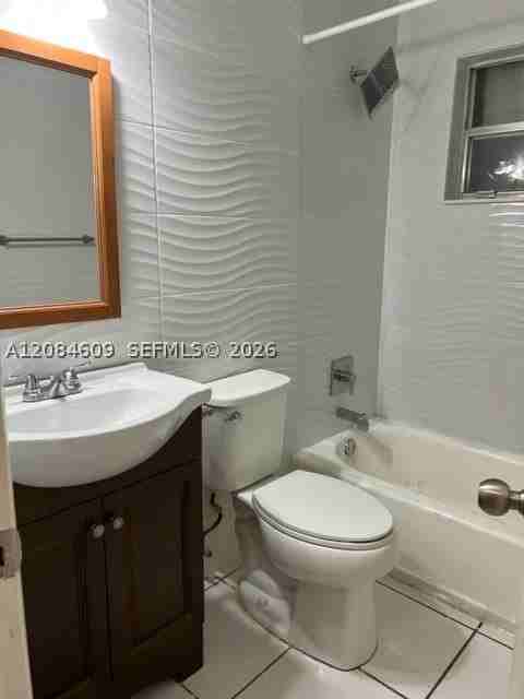 103 Se 5th St #B - Photo 5 of 7