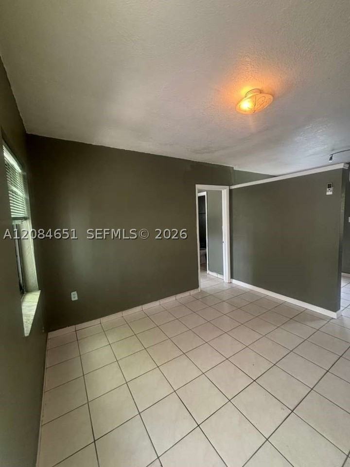 1167 Nw 112th St #A - Photo 4 of 13