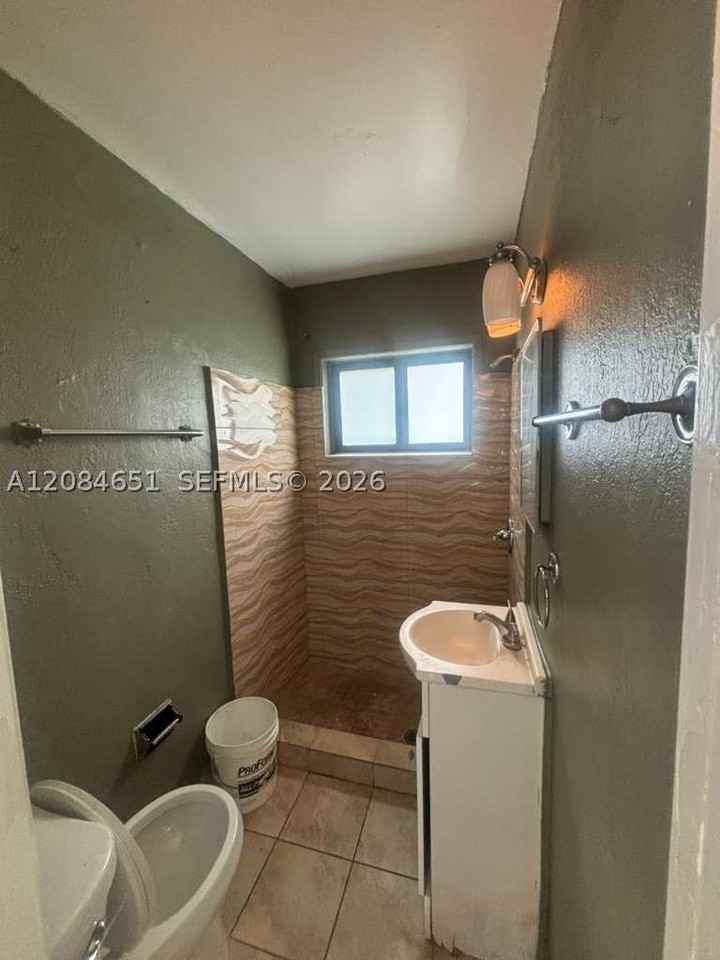 1167 Nw 112th St #A - Photo 7 of 13