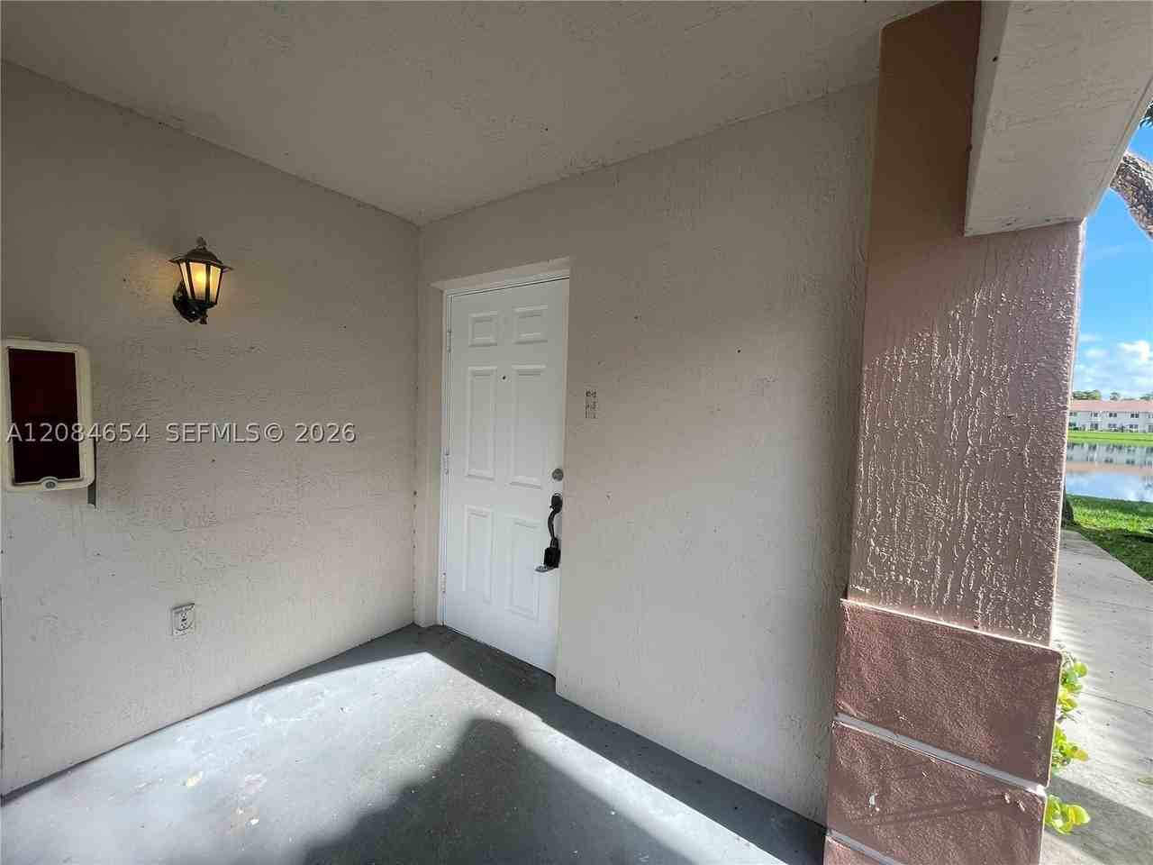 1251 Se 31st Ct #106-54 - Photo 3 of 43