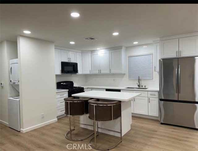 8448 Aura Ave - Photo 5 of 7