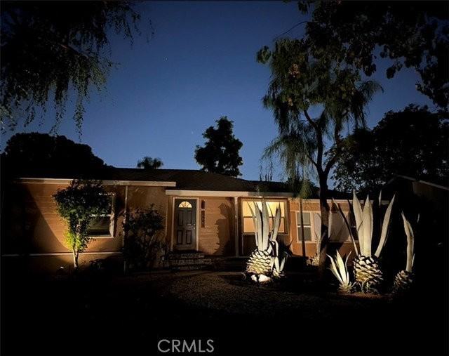 8448 Aura Ave - Photo 6 of 7