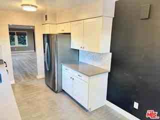 4443 Saugus Ave #1 - Photo 6 of 8