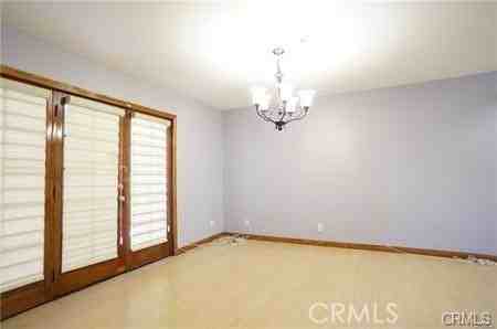 333 Genoa St - Photo 3 of 5