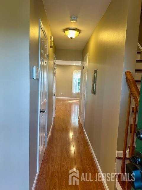 7 Heritage Sq - Photo 4 of 34