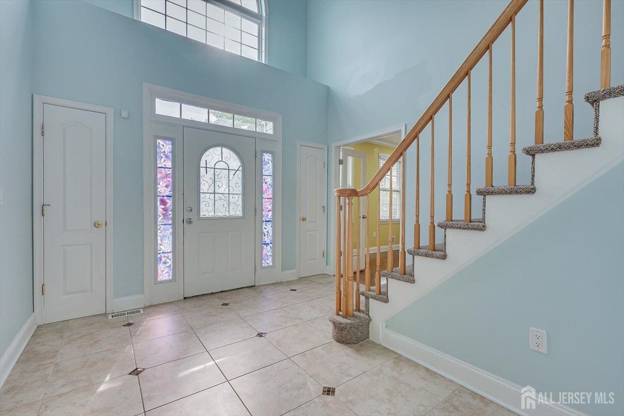 29 Mission Dr - Photo 5 of 50