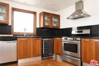 917 Palms Blvd - Photo 3 of 8